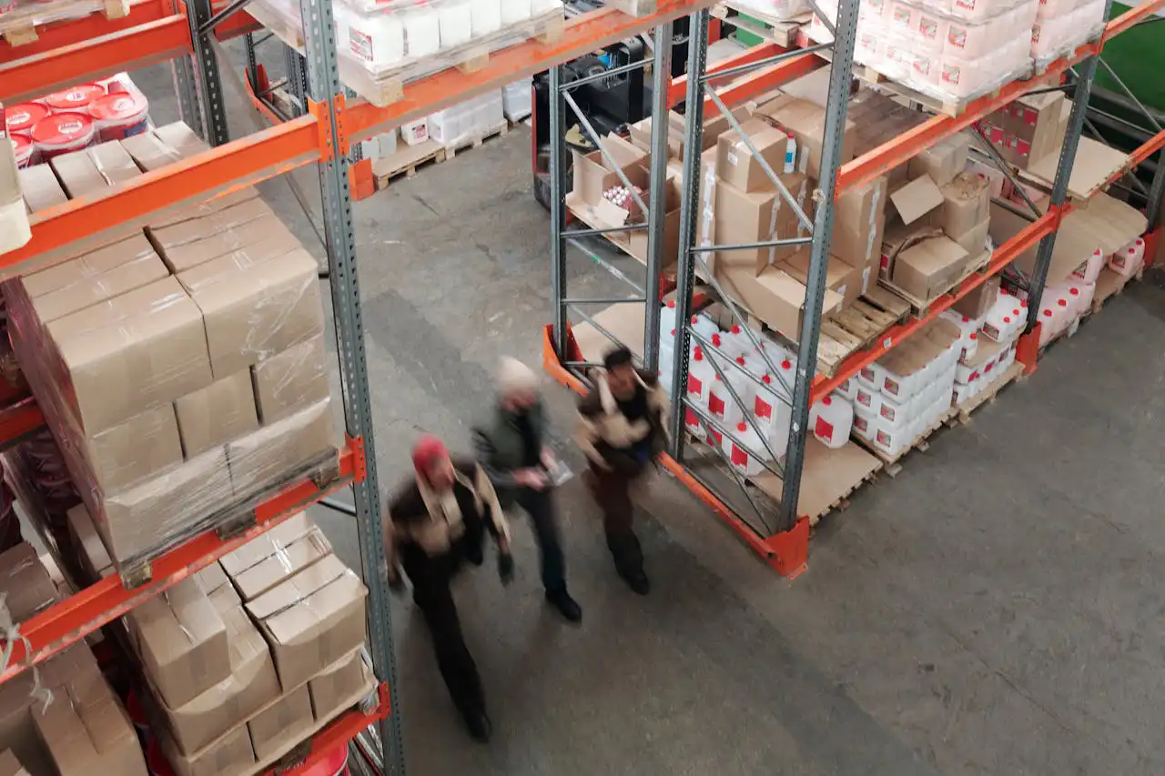 magazziniere distribuzione commerciale